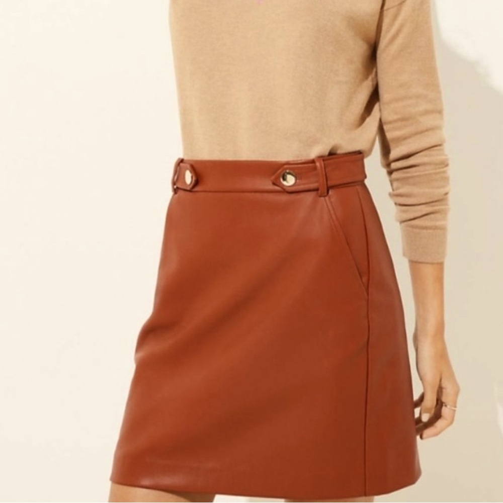 Ann Taylor Loft  Brown Chestnut
Faux Leather Button Tab Skirt size 14